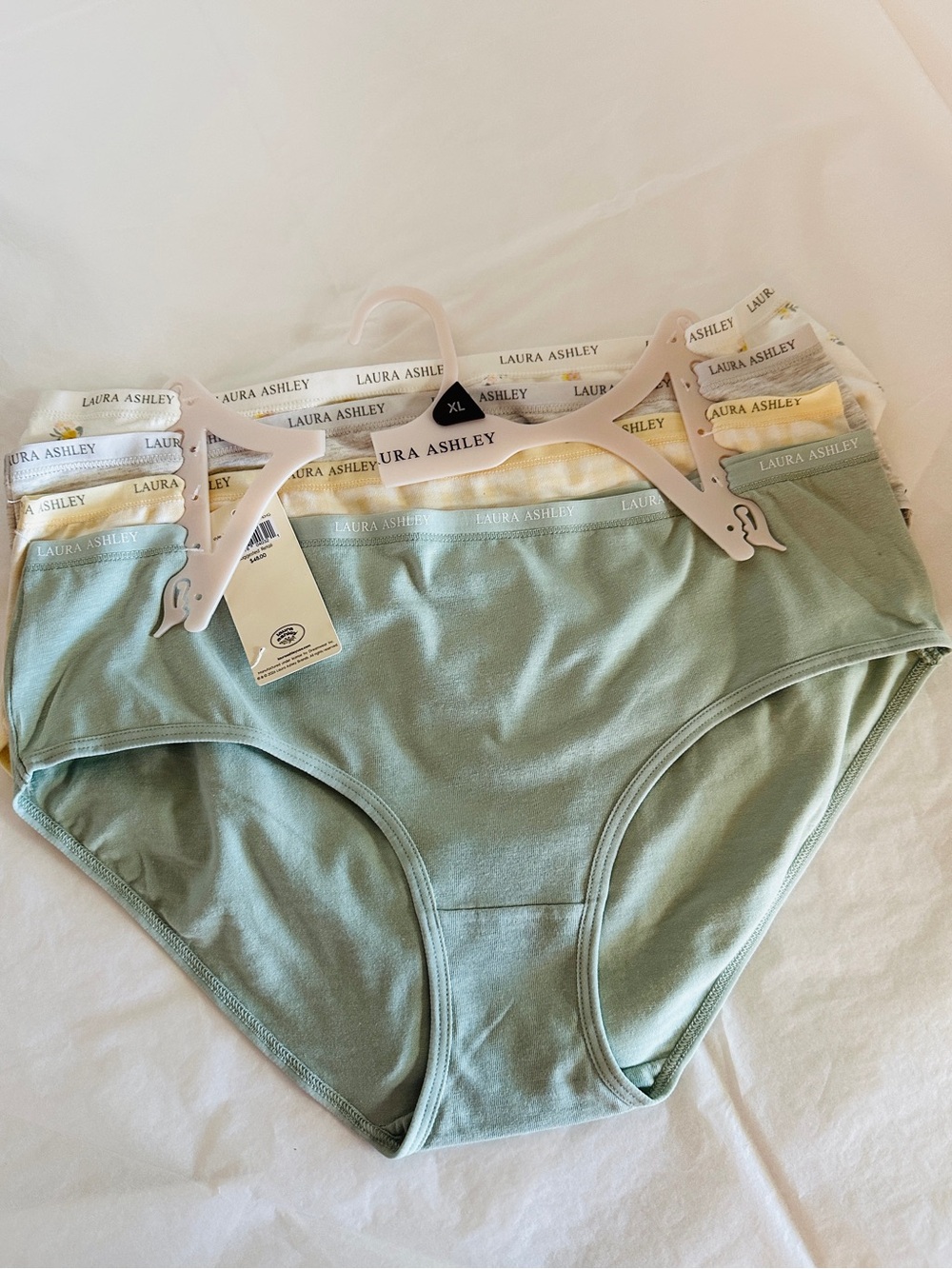 Laura Ashley 4 pairs XL Cotton Spandex Briefs Set — Sage, Yellow, Gray, Cream